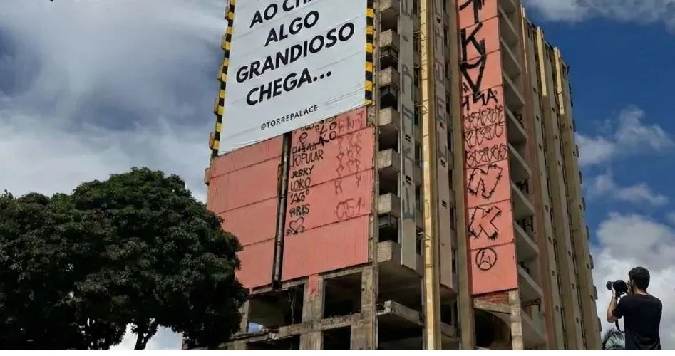 Como transformamos a implosão do Torre Palace em um ativo de marca para a RVS Construções